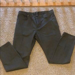 Men’s stylish chino